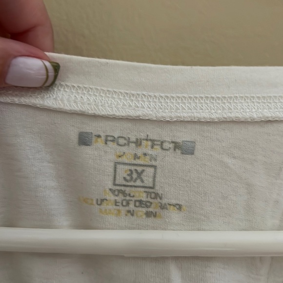 ▫️ARCHITECT: Women’s white long sleeve top w/design, size 3X, preowned▫️ - Picture 2 of 10